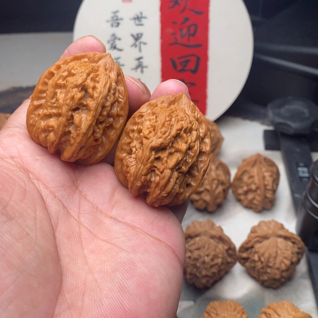 科***华文玩核桃吊坠40赤龙鸡心