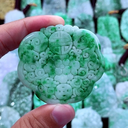 翡翠未镶嵌吊坠(不含链)
