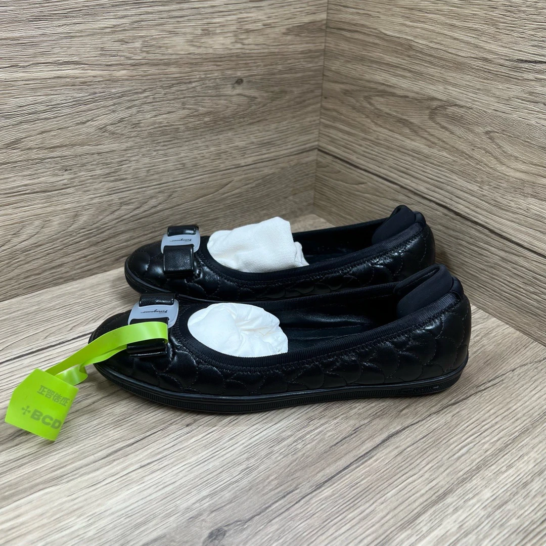 未使用 FERRAGAMO/菲拉格慕 蝴蝶结菱格纹平底鞋 36码-37码