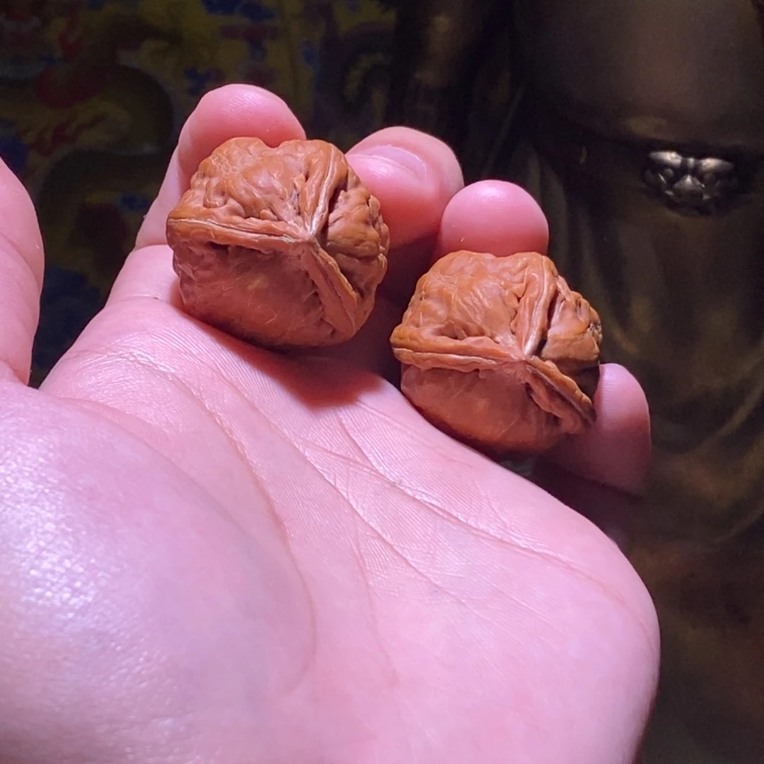 文玩核桃吊坠三棱秋子
