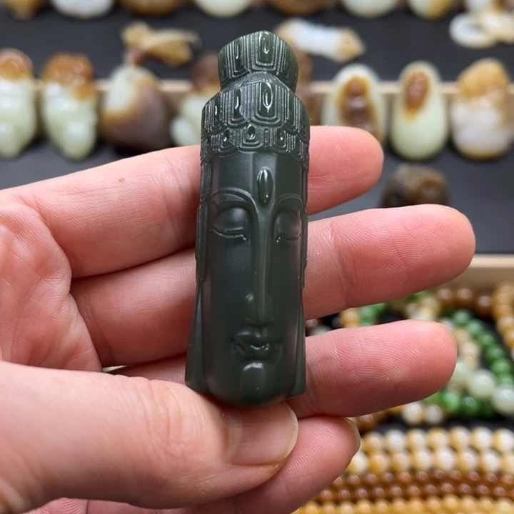 和田玉（糖玉）未镶嵌颈饰