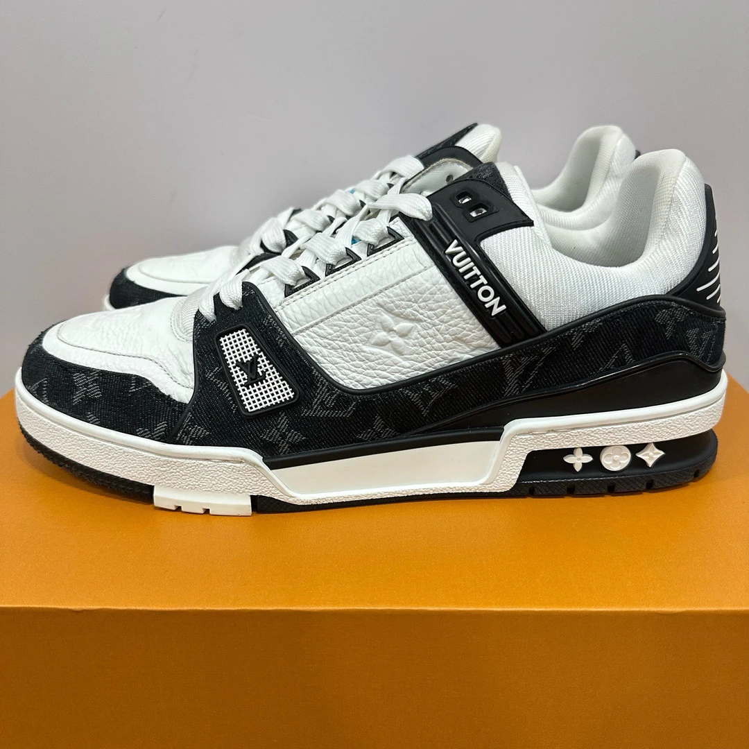 95新 LouisVuitton/路易威登 40.5码 LV trainer黑白牛仔 板鞋