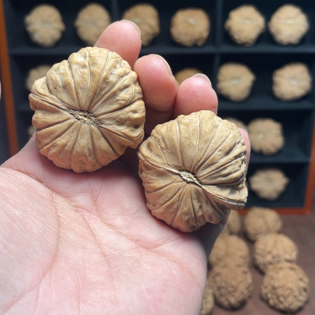 小***瑰吊坠文玩核桃南瓜墩