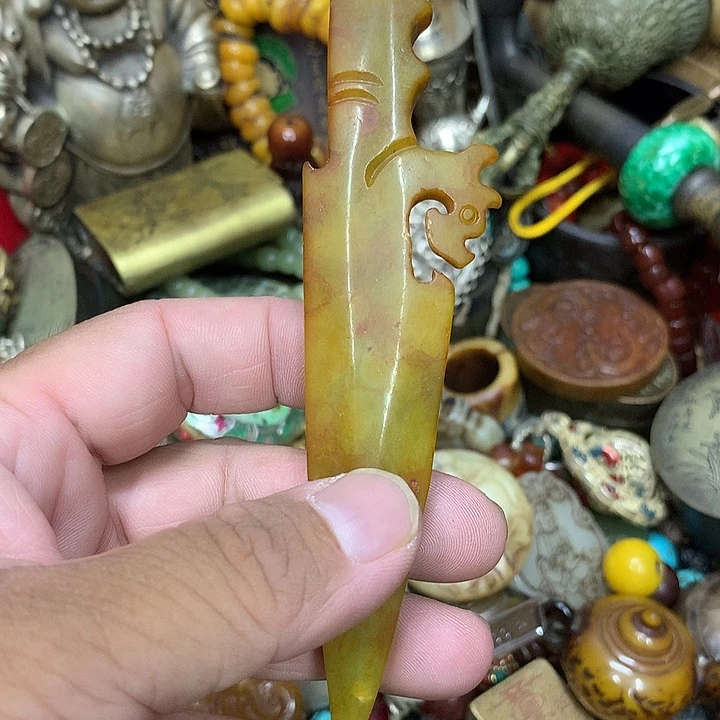 轩***逸一物一拍小剑把件