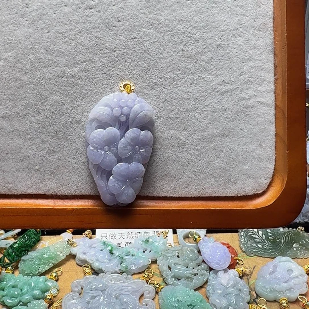 吊坠(赠链)未镶嵌翡翠