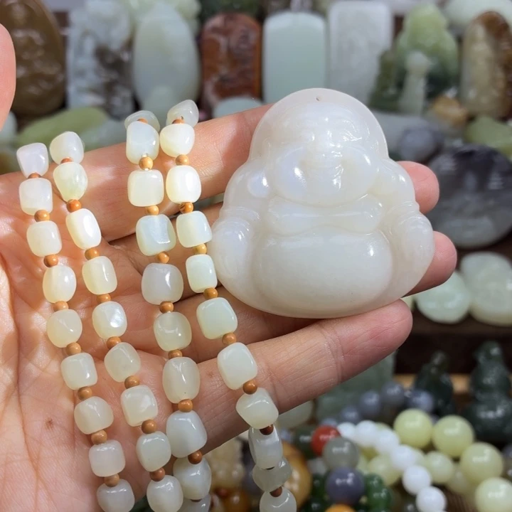 和田玉未镶嵌颈饰