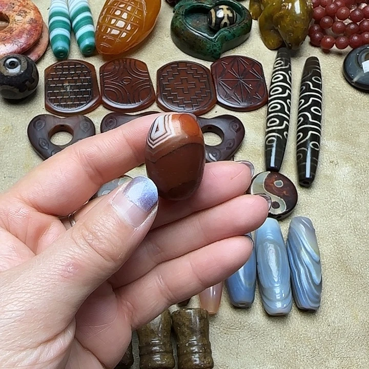 玛瑙/玉髓未镶嵌珠宝半成品3