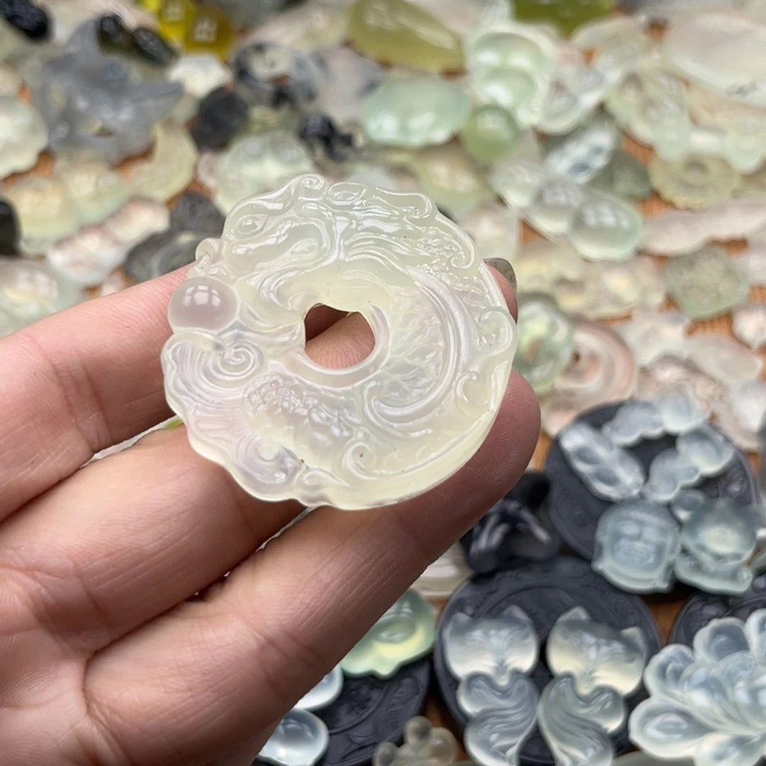 蛇纹石玉未镶嵌其他我****粥