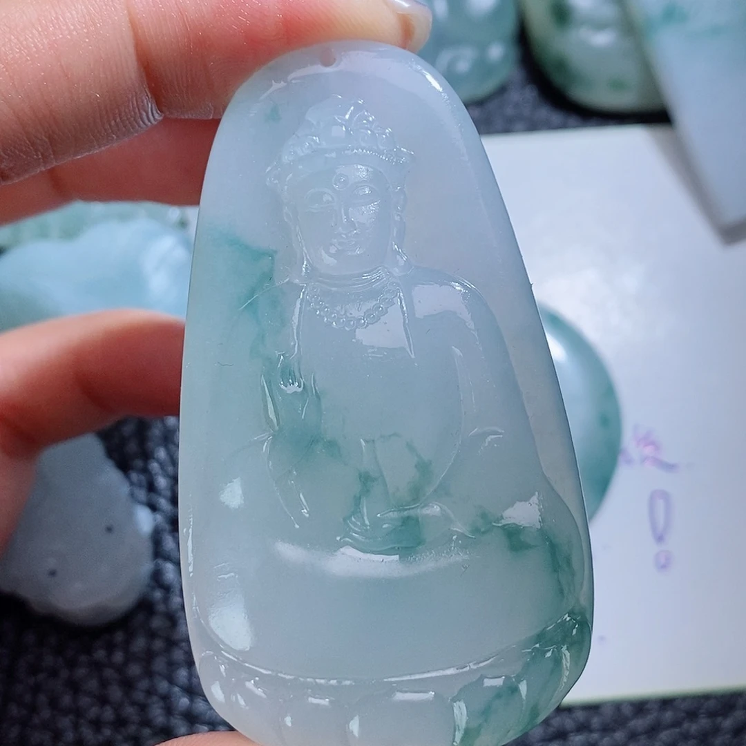 未镶嵌定制翡翠毛货付款后确认抛光