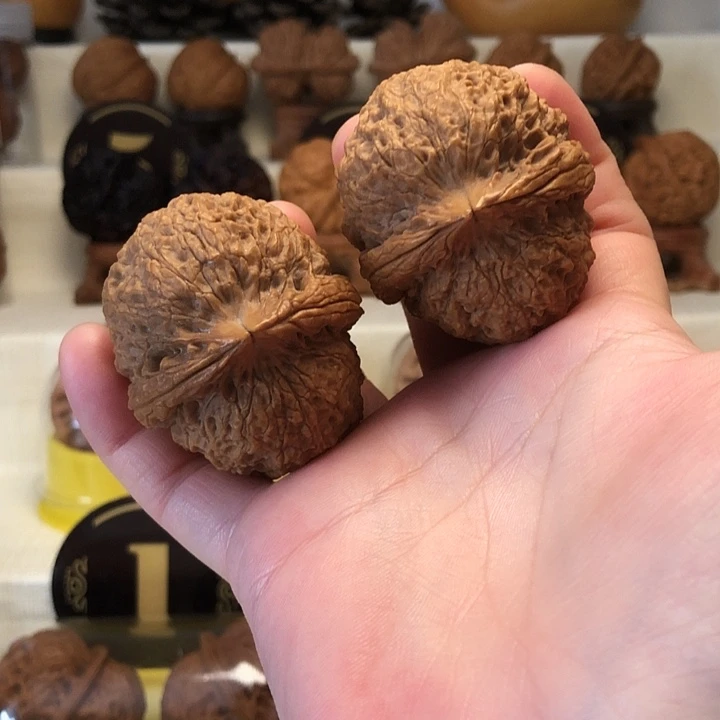 桃核吊坠云南铁核桃