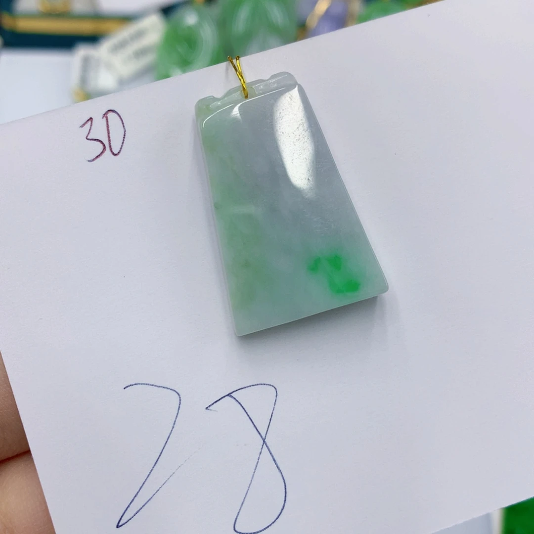 翡翠未镶嵌颈饰翡翠