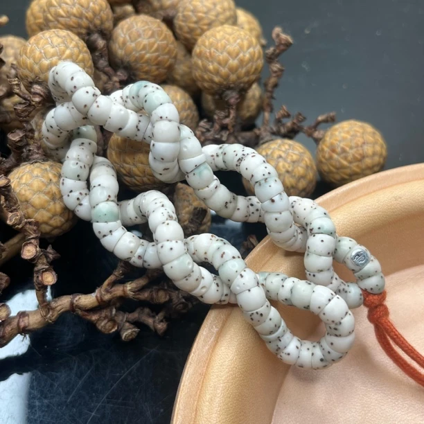 银标6大肠细留白星星月菩提手串S6DCXX-1