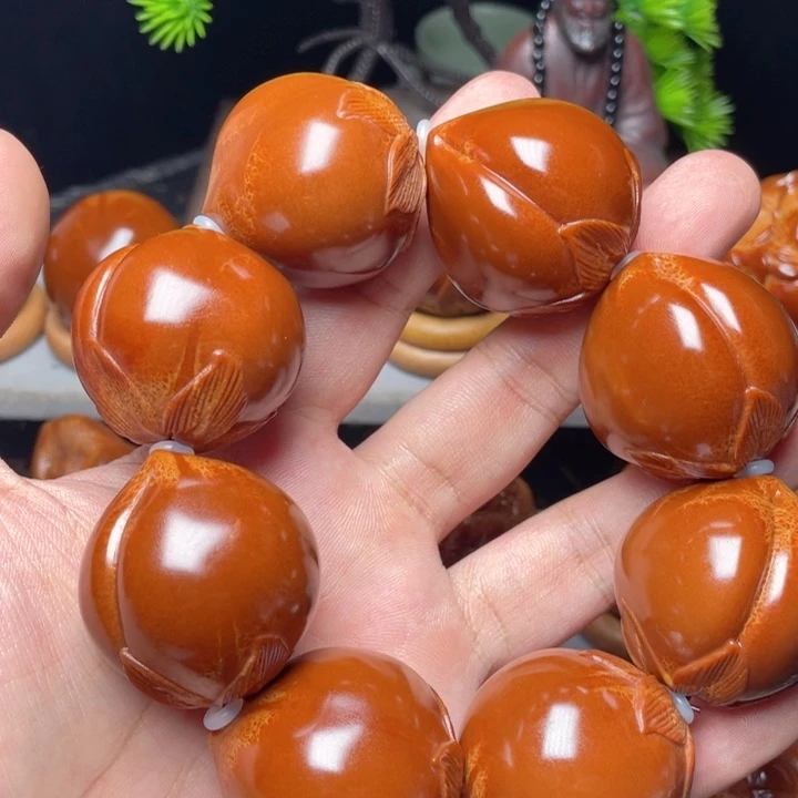 把件橄榄核寿桃手持3.3