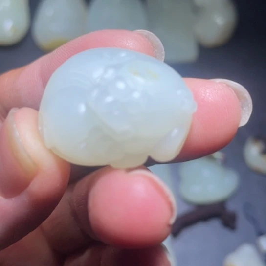 和田玉挂件未镶嵌z****9