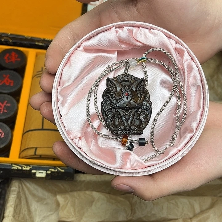 大叶紫檀（黑酸枝木类）