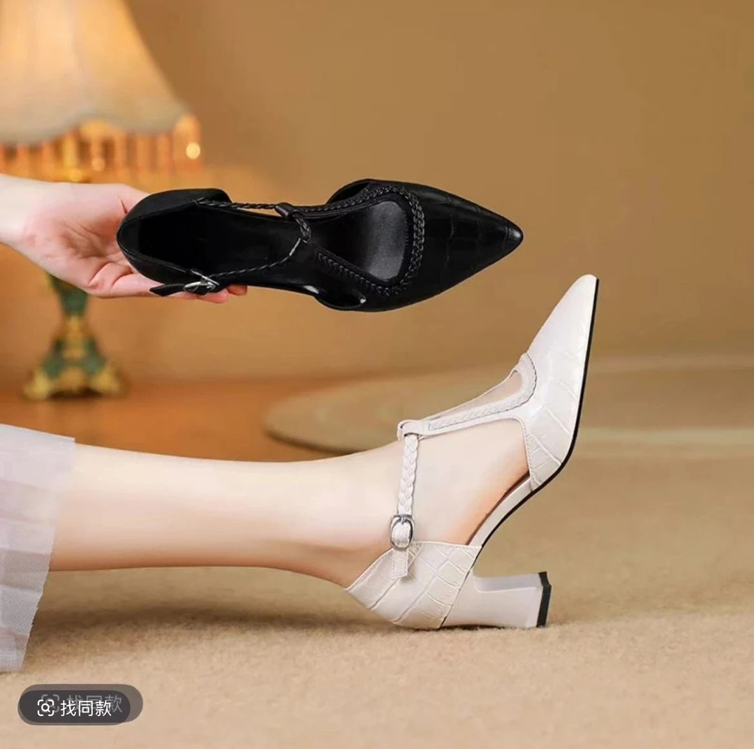 2025年春夏款仙女风百搭韩版包头凉鞋交叉绑带显瘦粗跟高跟鞋