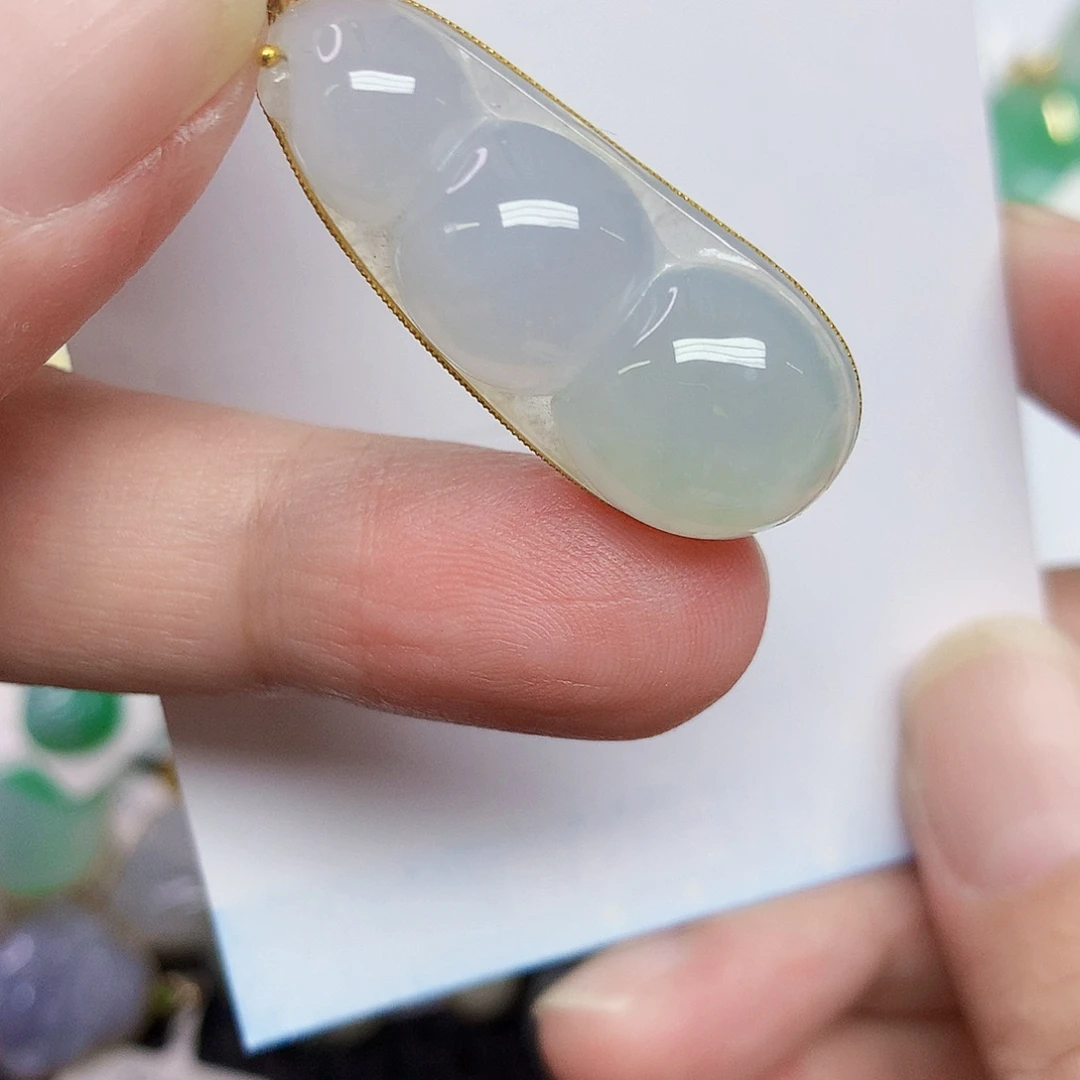 翡翠18K金镶嵌颈饰4678884