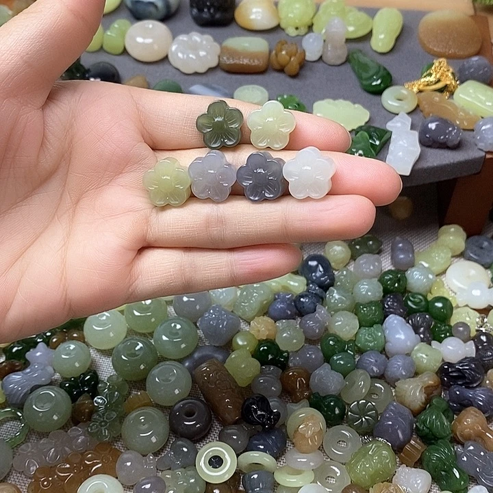 未镶嵌和田玉挂件花88一个多样性发其一