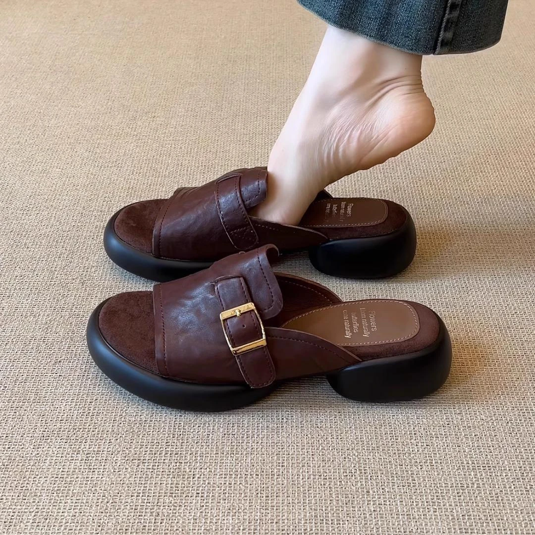 nnmiss/4cm简约复古舒适厚底圆头凉鞋牛皮搭扣露趾外穿懒人拖鞋