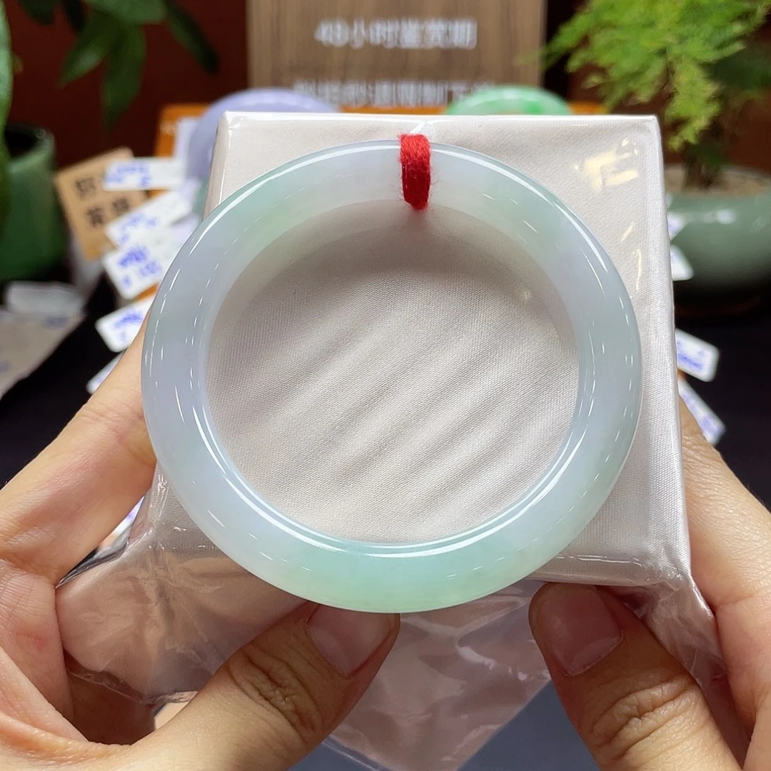 翡翠未镶嵌手镯26 号