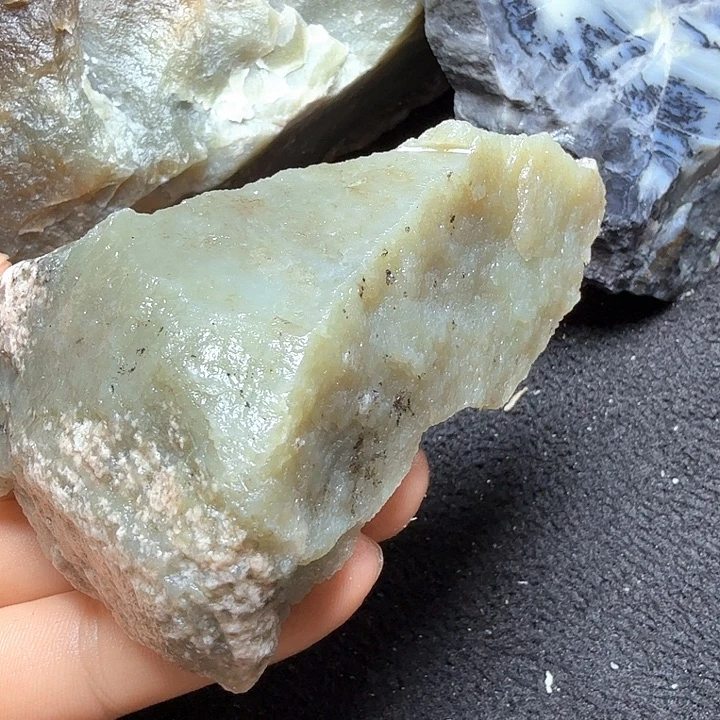 和田玉（糖玉）未镶嵌珠宝半成品