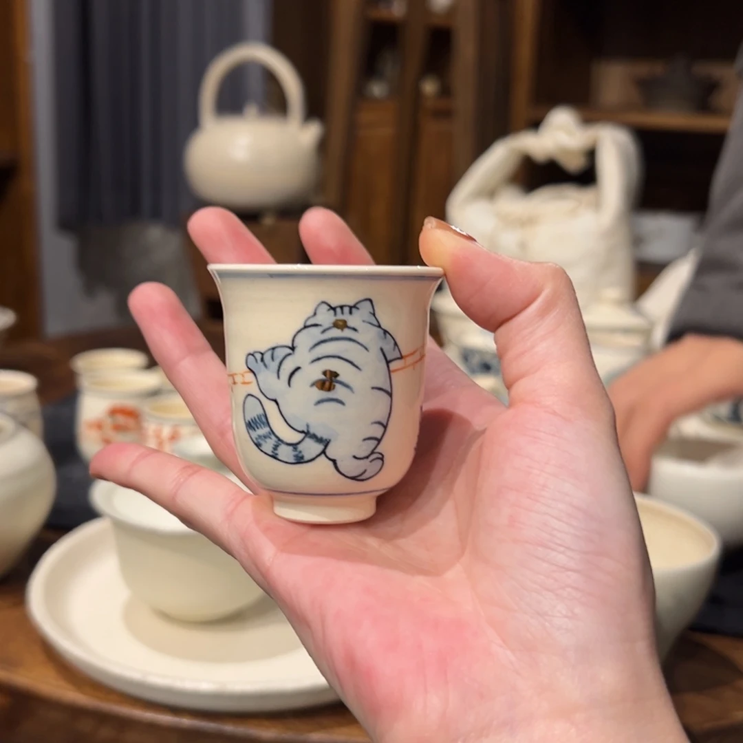 摆件陶瓷。     陶瓷。