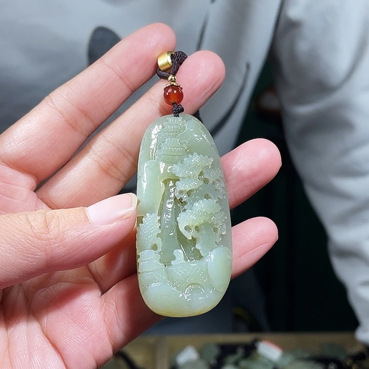 和田玉未镶嵌颈饰