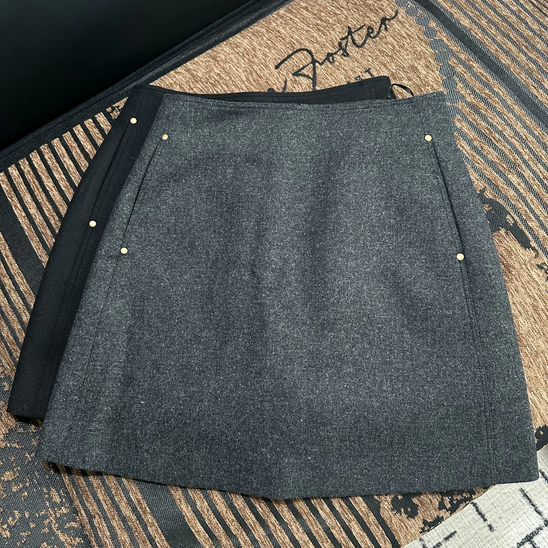 极简百搭羊毛混纺毛呢半裙