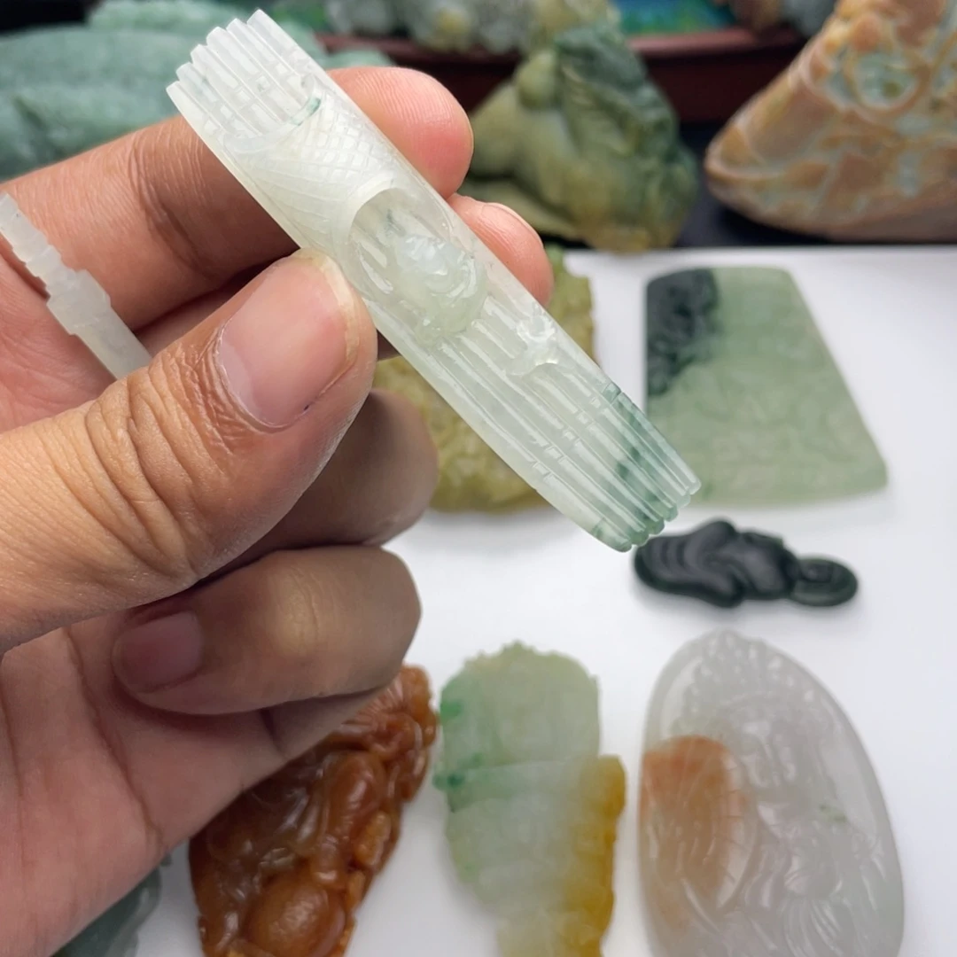 东***子定制翡翠未镶嵌竹筏