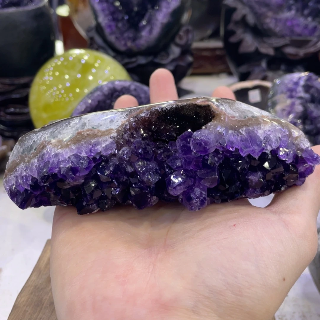 未镶嵌水晶珠宝半成品