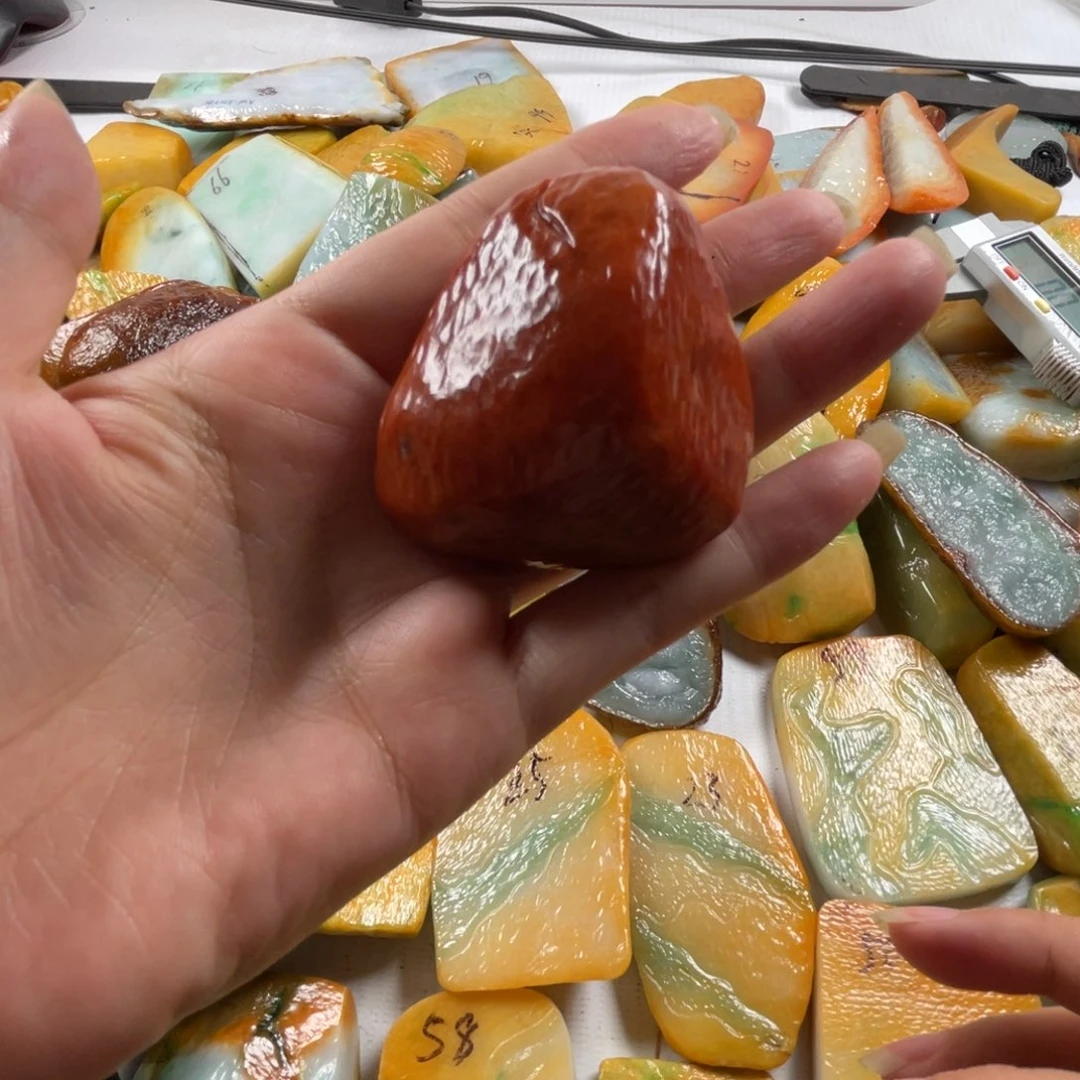 【闪购商品】颈饰未镶嵌翡翠翡翠