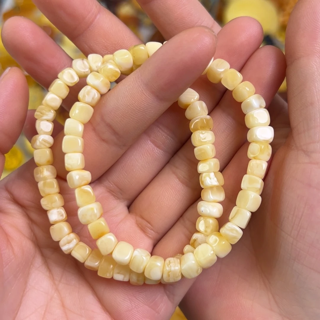 未镶嵌蜜蜡裸石多样性发一条