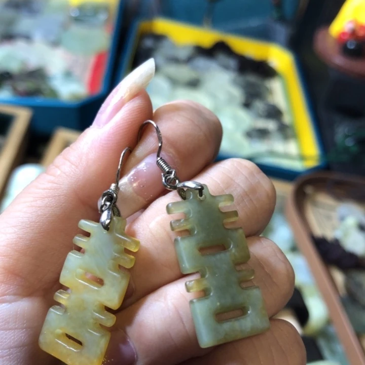 岫玉未镶嵌岫玉耳环