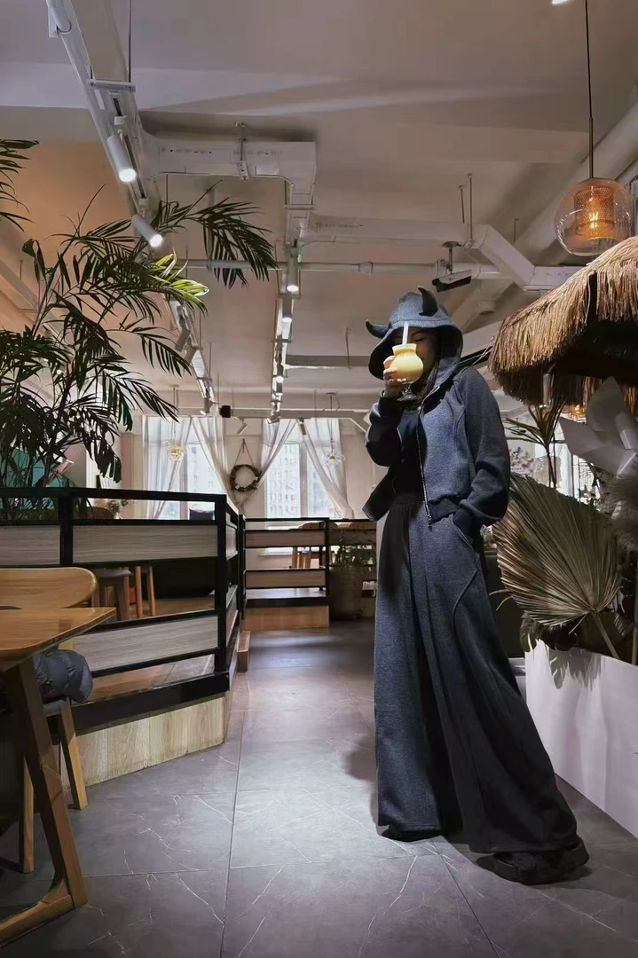 秋冬款时尚洋气休闲加绒加厚气质恶魔设计感上衣+裤子两件套3988