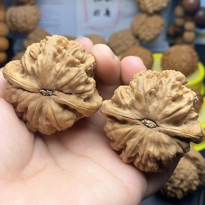 文玩核桃把件*️**粗筋