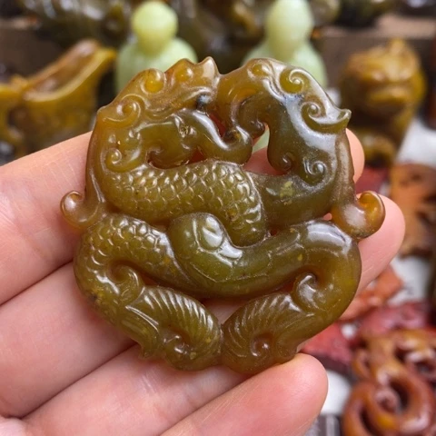 蛇纹石玉未镶嵌颈饰28