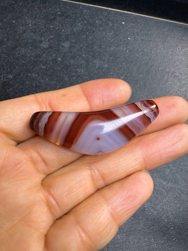 红沙牛角玛瑙尺寸49.4*16.8