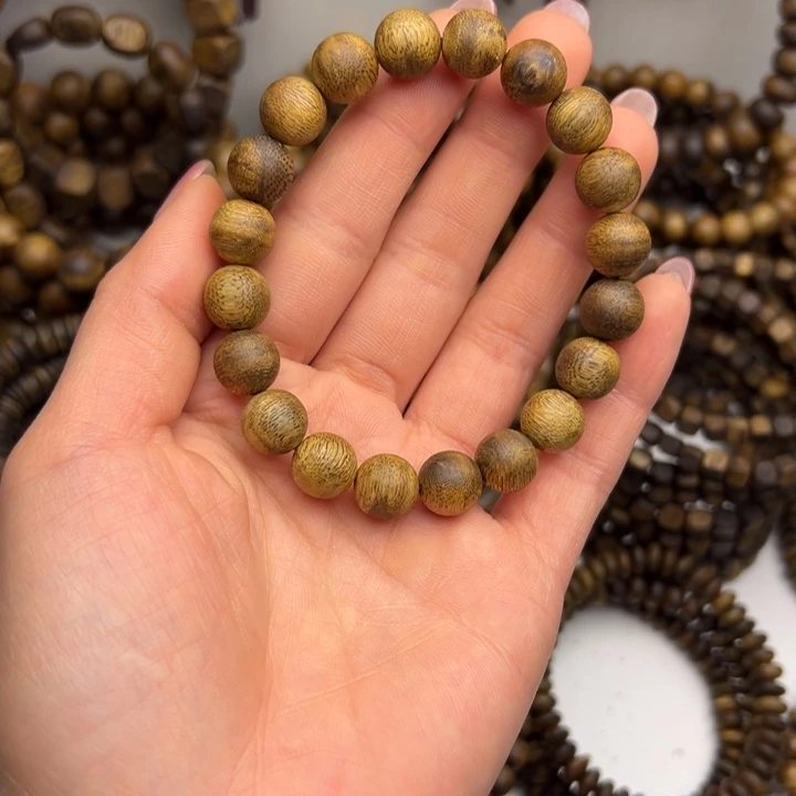 沉香碎屑沉香种植奇楠卡1.0，6.2克