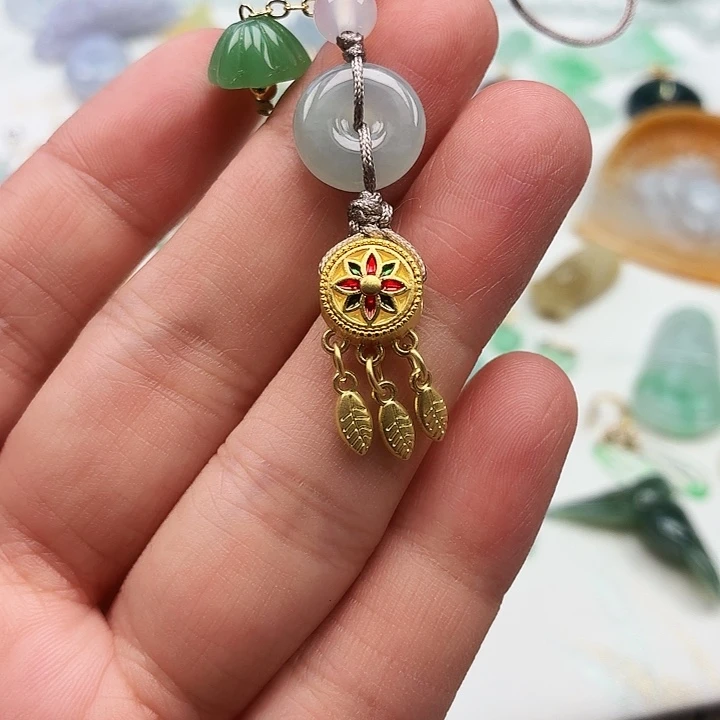 翡翠未镶嵌颈饰梦想成真