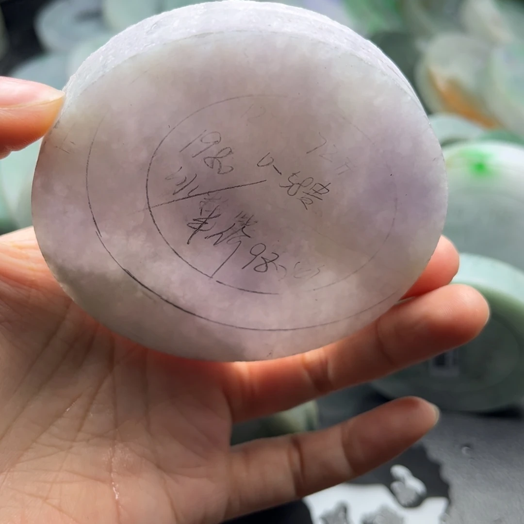 定制翡翠未镶嵌翡翠手镯