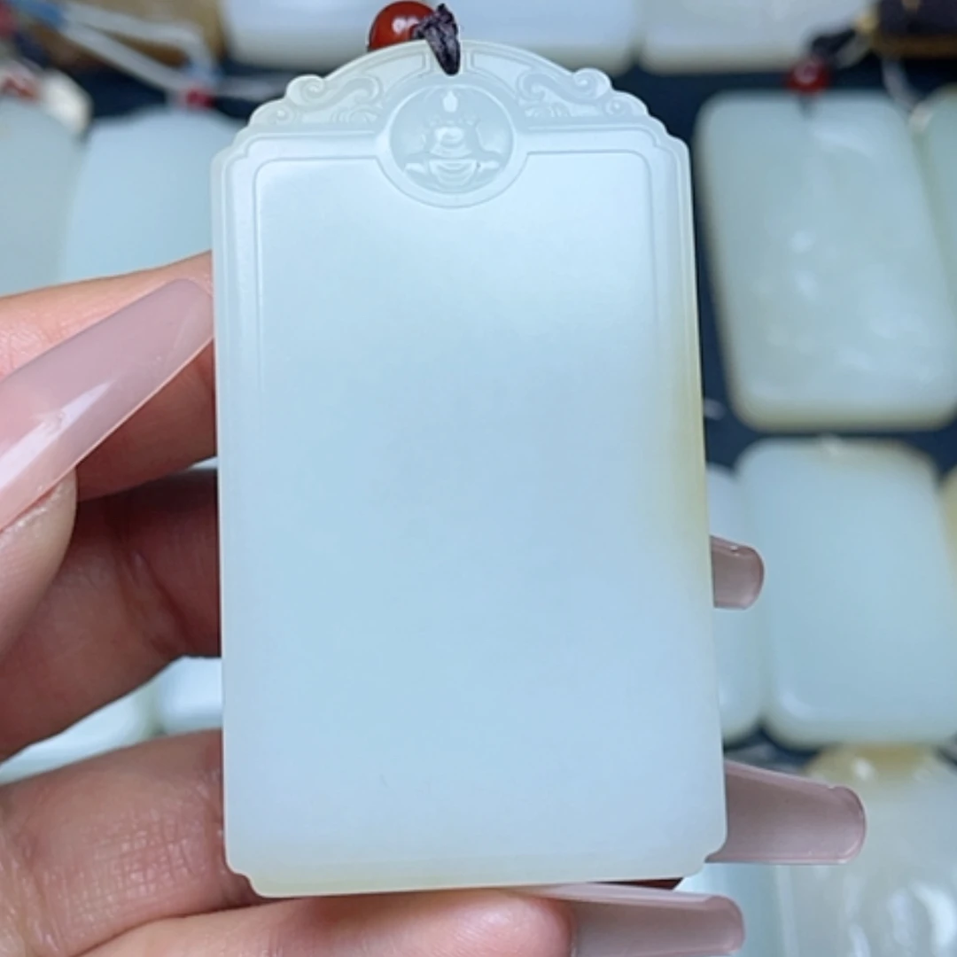 【闪购商品】颈饰未镶嵌和田玉