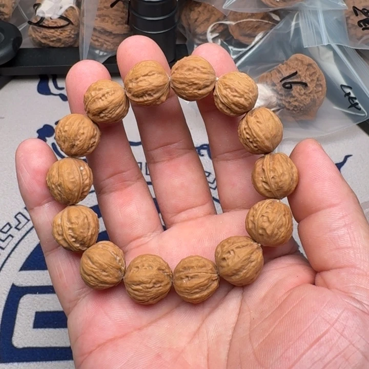 桃核吊坠手串1.6尺