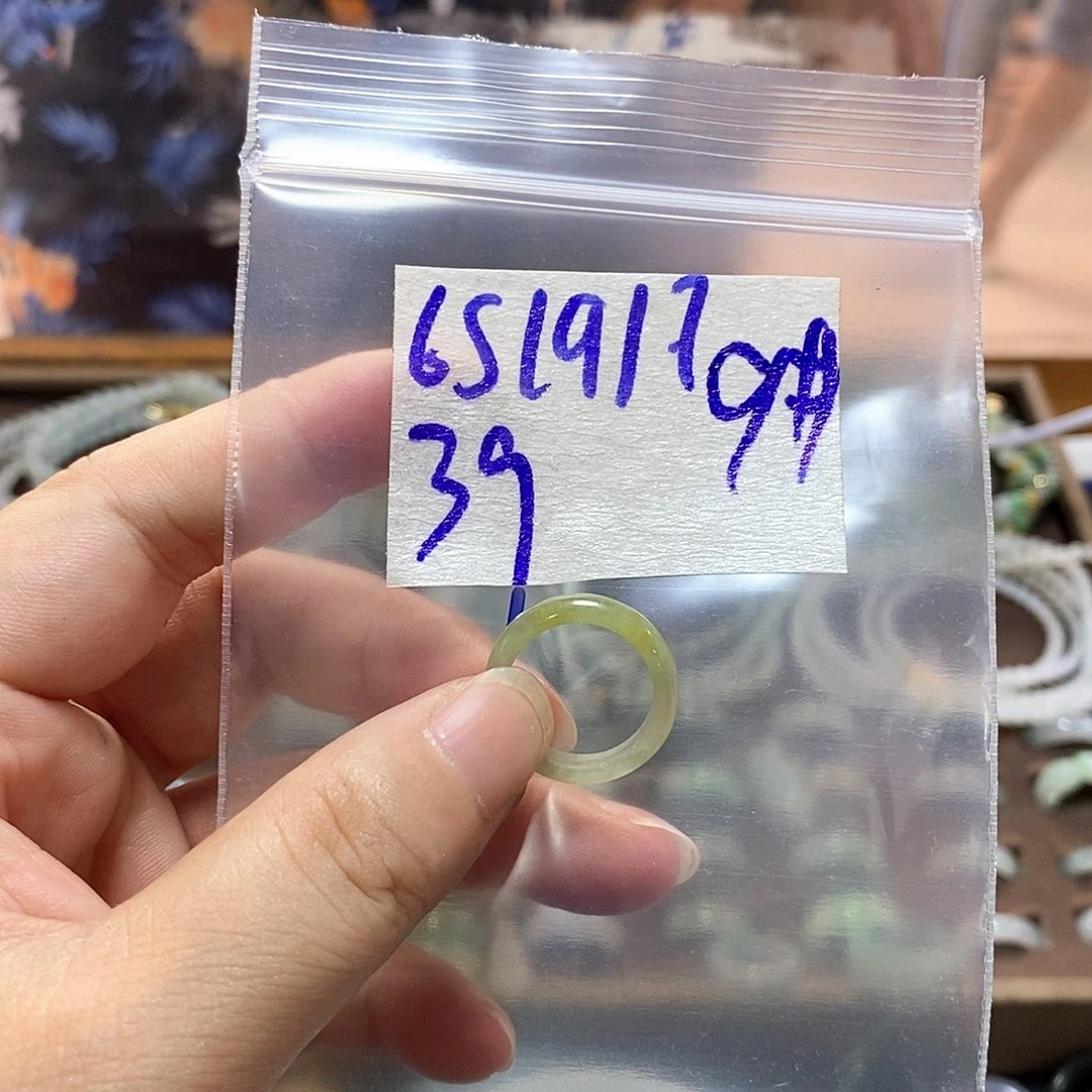 未镶嵌定制翡翠翡翠