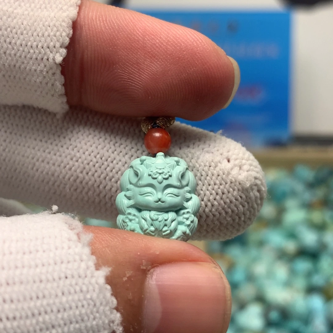 绿松石未镶嵌挂件