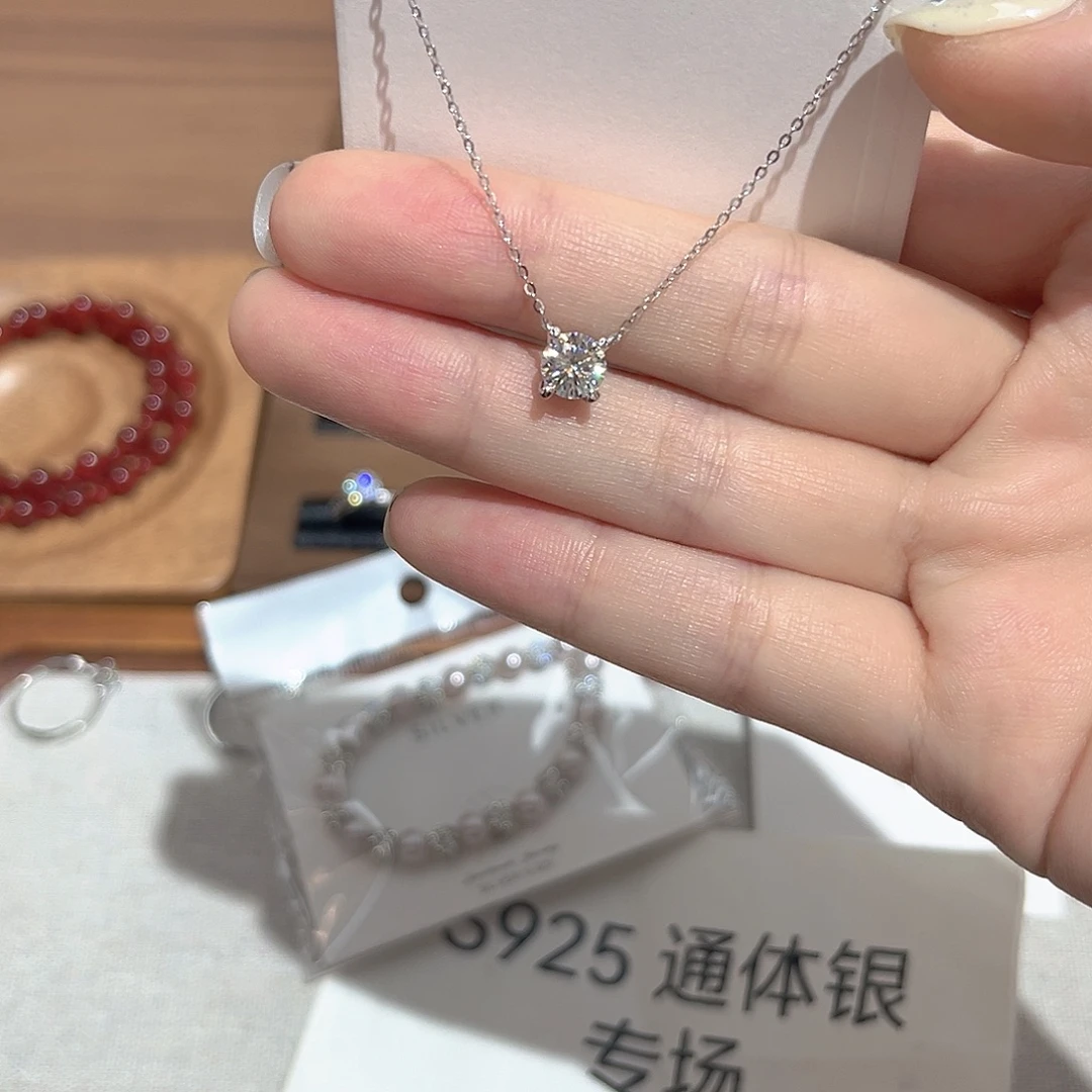 吊坠925银1克拉项链啊啊啊