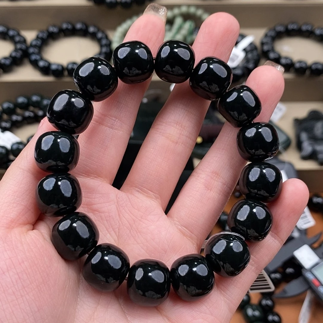 辛***哥和田玉未镶嵌手链