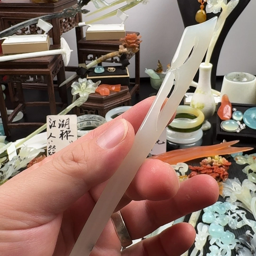 蛇纹石玉未镶嵌发饰