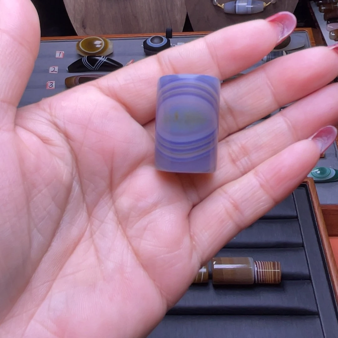 一***安玛瑙/玉髓未镶嵌颈饰