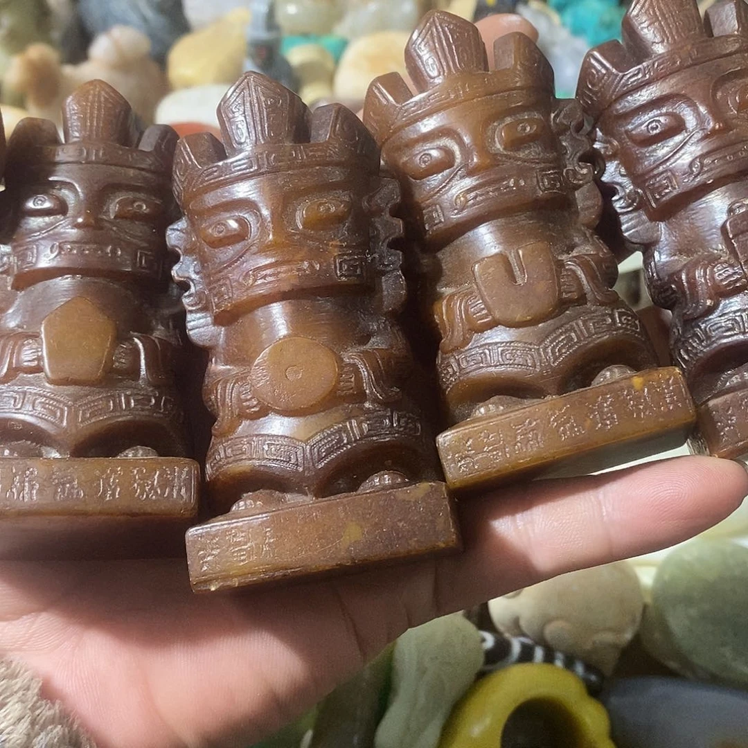 和田玉（糖玉）未镶嵌挂件