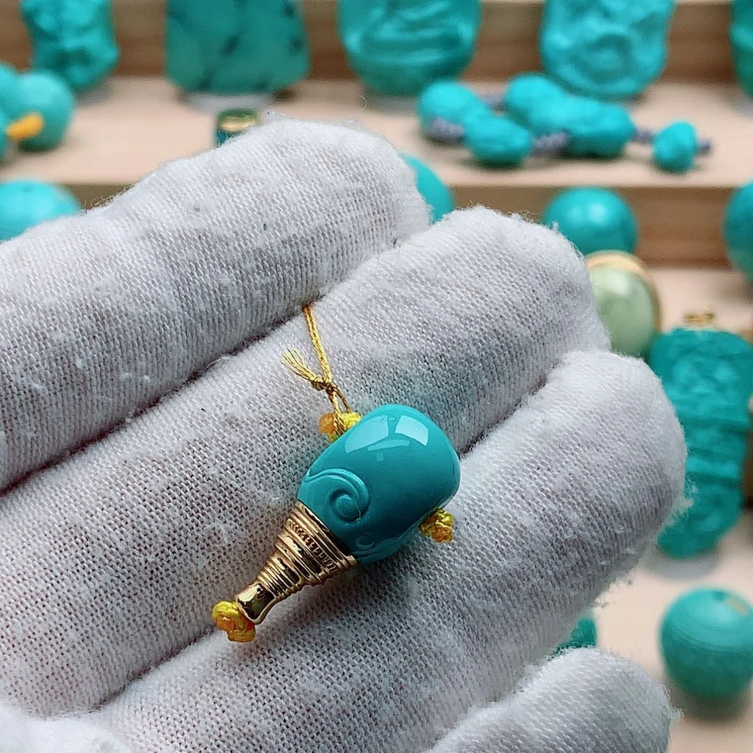 绿松石18K金镶嵌金塔三通